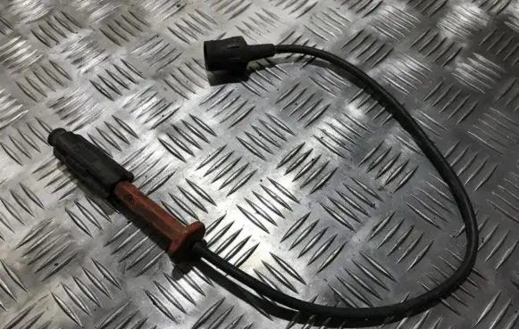 Mercedes-Benz E W210 Ignition plug leads 0001567210