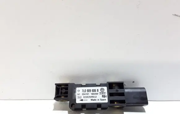 Porsche Cayenne (9PA) Airbag deployment crash/impact sensor 7L0909606B