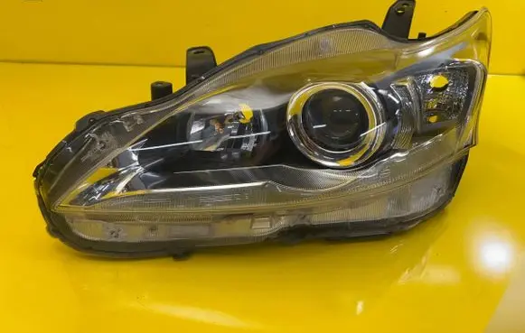 Lexus CT 200H Headlight/headlamp CT200H