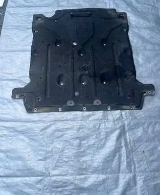 Alfa Romeo Stelvio Engine splash shield/under tray