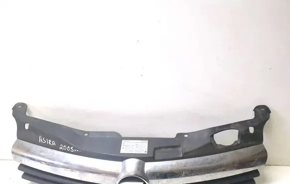 Opel Astra H Front grill 13142522