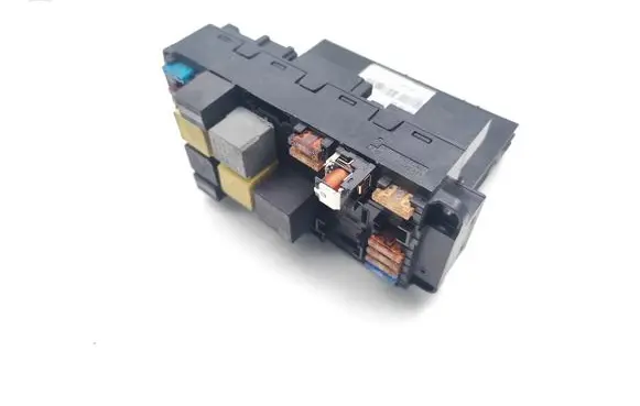 Mercedes-Benz CLK A209 C209 Fuse module 2095452801 5DK008485 5DK008485-14