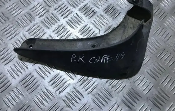 KIA Carens II Front mudguard 868311d000 86831-1d000