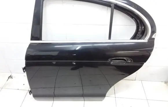 Jaguar S-Type Rear door