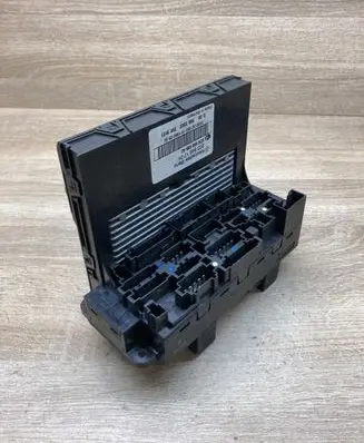Mercedes-Benz C W203 Fuse module 2035451701 5DK008485