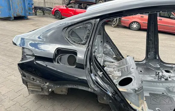 BMW X4 F26 Rear quarter panel
