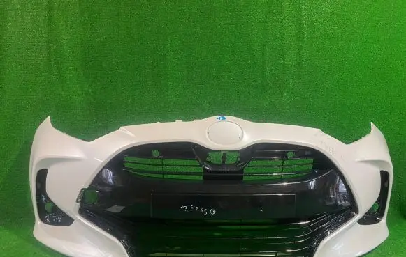 Toyota Yaris XP210 Front bumper
