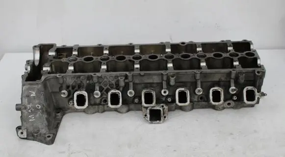 BMW X5 E53 Engine head 7788564