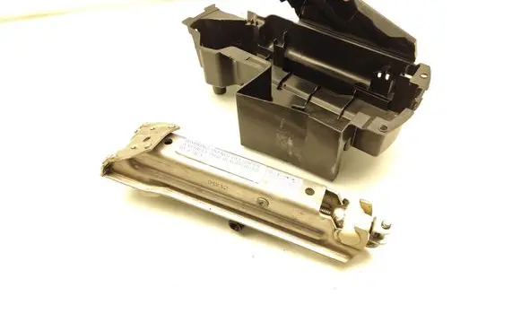 Mercedes-Benz C W204 Lift Jack A2125800118 A0005845207 A2125800418