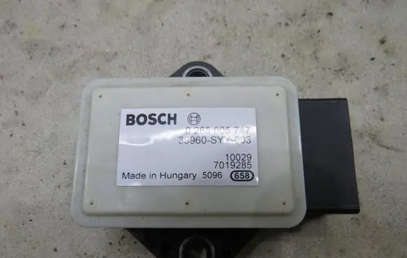 Honda CR-V ESP acceleration yaw rate sensor 39960-SSY-003