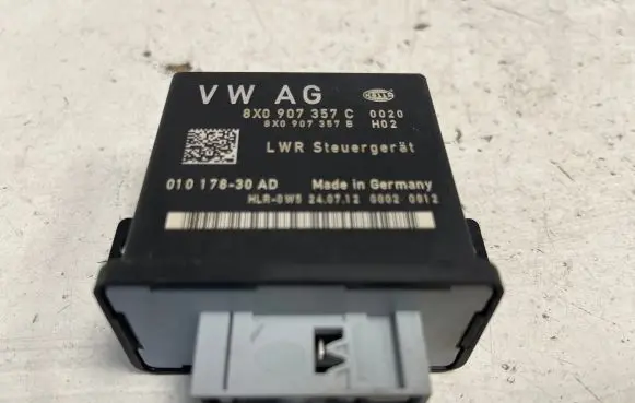 Audi Q7 4L Light module LCM 8X0907357C 8X0907357B