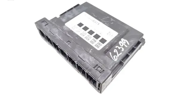 Opel Astra K Comfort/convenience module 13518371 F00HJ01757