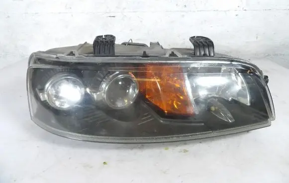 Fiat Punto (188) Headlight/headlamp 086611132R