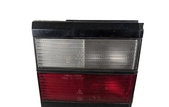 Volkswagen PASSAT B3 Tailgate rear/tail lights 333945107