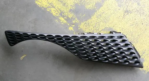 Nissan Juke I F15 Front bumper upper radiator grill 620741KA0A