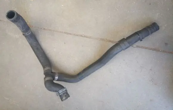 Skoda Superb B8 (3V) Engine coolant pipe/hose