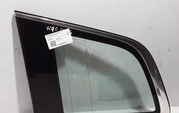 Volvo XC90 Rear side window 32219278