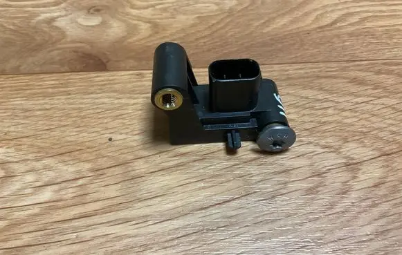 BMW 5 E60 E61 Airbag deployment crash/impact sensor 6977398 110709 001513