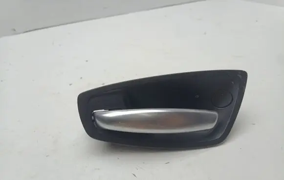 BMW 1 E81 E87 Front door interior handle 10628510