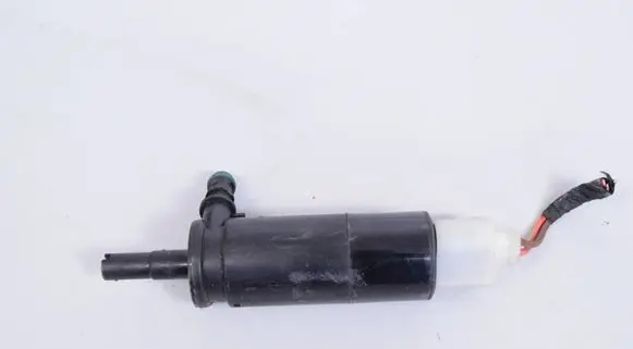 Mercedes-Benz E W212 Headlight washer pump 2108691221 A2108691221