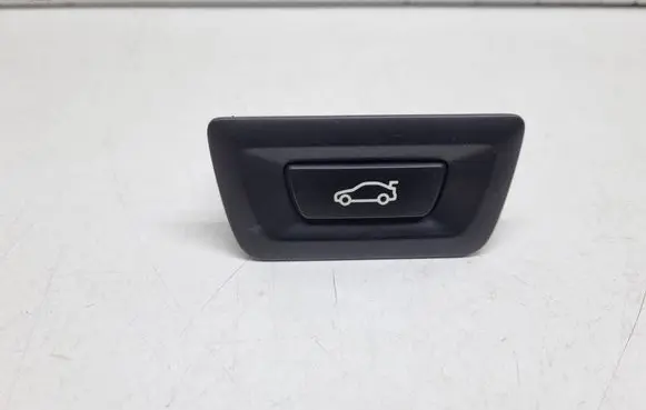 BMW 3 F30 F35 F31 Tailgate/boot open switch button 9275119