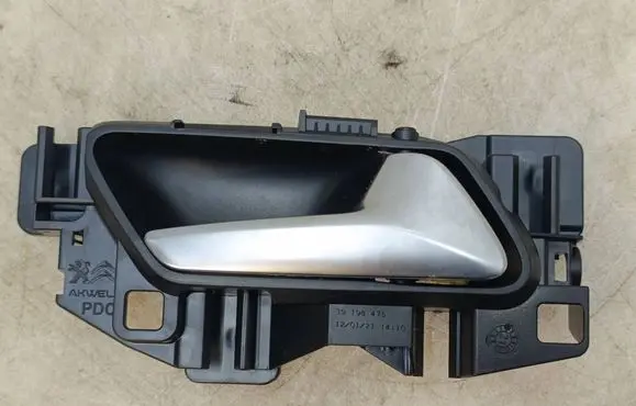 Opel Corsa F Front door interior handle 39198475