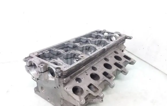 Volkswagen Transporter - Caravelle T5 Engine head 03L103373D