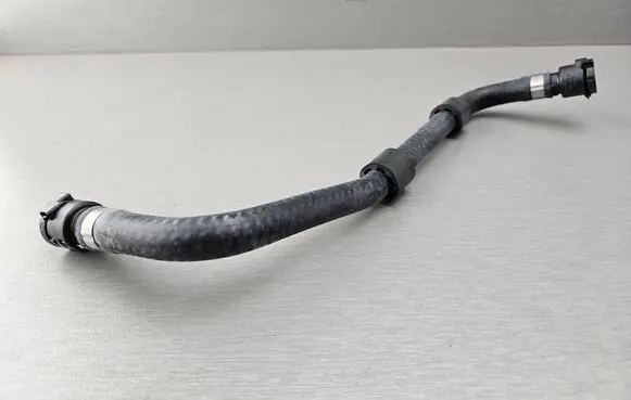 BMW 7 G11 G12 Engine coolant pipe/hose 5A02485 17125A02485 8602599