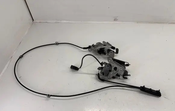 BMW 2 F44 Engine bonnet/hood lock/catch 7468347 7468348 51237468347
