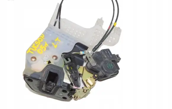 Hyundai Tucson JM Rear door lock