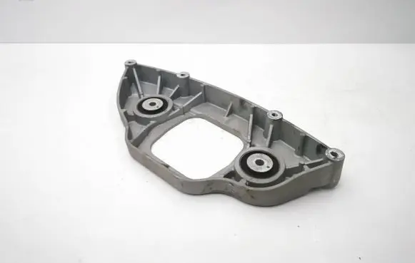 Mercedes-Benz E W213 Rear differential/diff mount bracket A2053522301