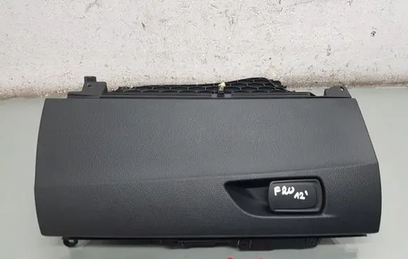 BMW 1 F20 F21 Glove box 9226047