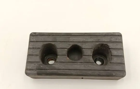 Tesla Model S Jacking socket point 100912400C