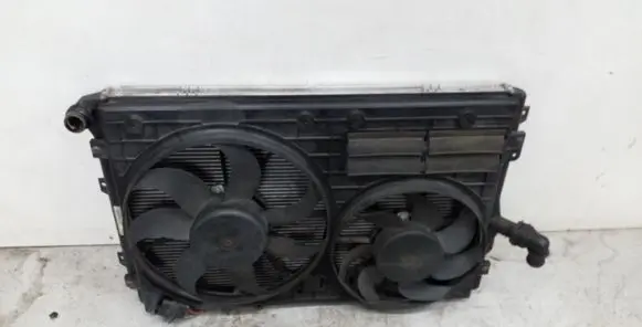 Volkswagen PASSAT B7 Coolant radiator 3C0121253AR