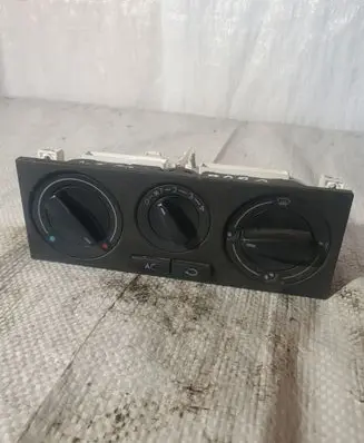 Volkswagen Bora Climate control/heater control trim 1J0820045F