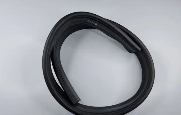 Mercedes-Benz GLS X167 Engine compartment rubber A1678871900