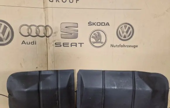 Volkswagen Jetta II Seat trim 191885356 191885355
