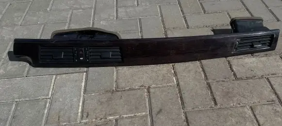 BMW 5 E60 E61 Dash center air vent grill 05114002 05148002