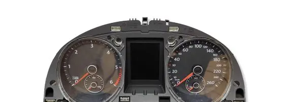 Volkswagen PASSAT B7 Speedometer (instrument cluster) 3AA920880C