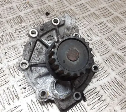 Volvo XC70 Water pump 