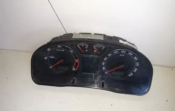 Skoda Superb B5 (3U) Speedometer (instrument cluster) 3U0920841A
