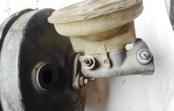 Volkswagen Polo III 6N 6N2 6NF Master brake cylinder 6k1611301 6n1612105c