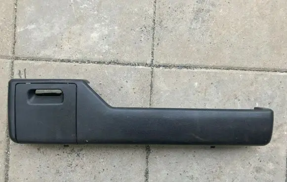 Volkswagen Jetta II Front door storage pocket/box 191867134A