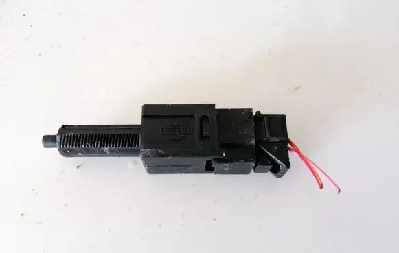 Nissan X-Trail T30 Brake pedal sensor switch