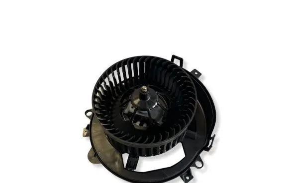 Audi Q3 F3 Heater fan/blower 5WC819015A