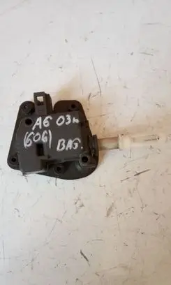 Audi A6 S6 C5 4B Central locking motor 8E9827833