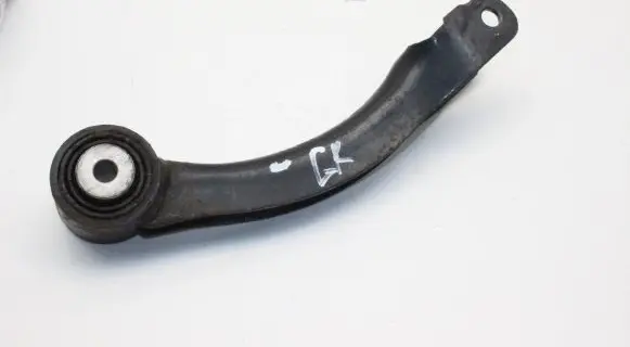 Jeep Cherokee Rear upper control arm/wishbone