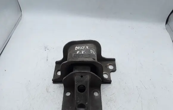 Peugeot Boxer Engine mount bracket 1346984080