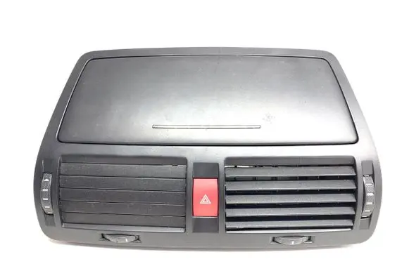 Skoda Octavia Mk2 (1Z) Dashboard side air vent grill/cover trim 1Z0820951