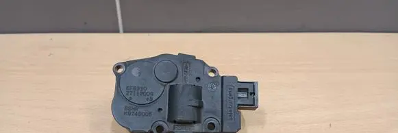 Mercedes-Benz C W204 Air flap motor/actuator EFB330 27112009 K9749005